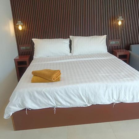 Beach House By Rose Massage Nai Thon Beach Esterno foto
