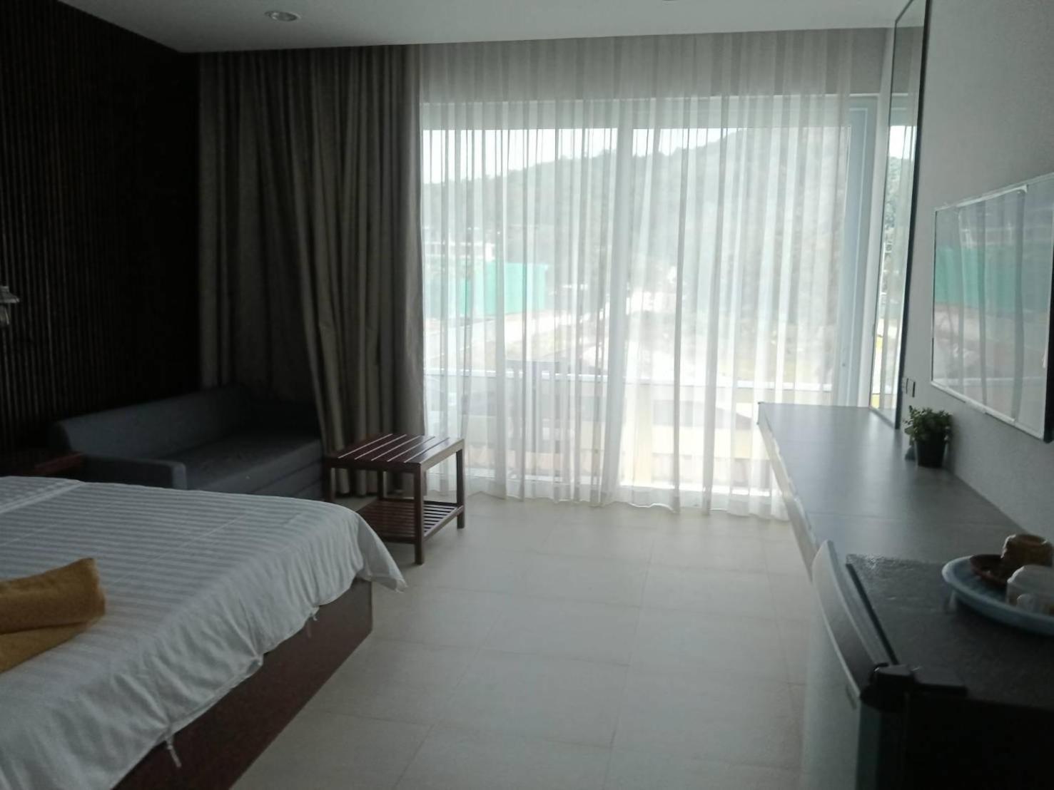 Beach House By Rose Massage Nai Thon Beach Esterno foto